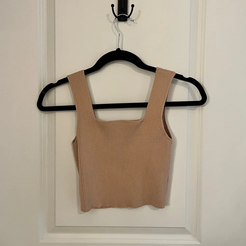Neutral Tan Knit Crop Top - Picture 2 of 3